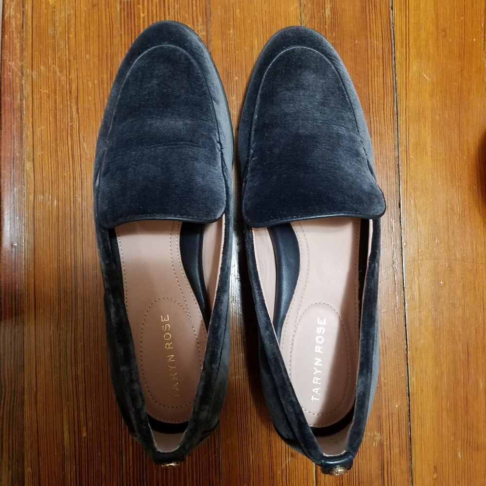 Taryn Rose Bryn Velvet Flat